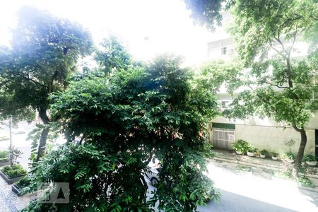 Vista de apartamento à venda com 2 quartos, 70m² em Copacabana, Rio de Janeiro