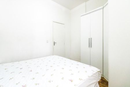 Quarto 1 de apartamento à venda com 2 quartos, 70m² em Copacabana, Rio de Janeiro