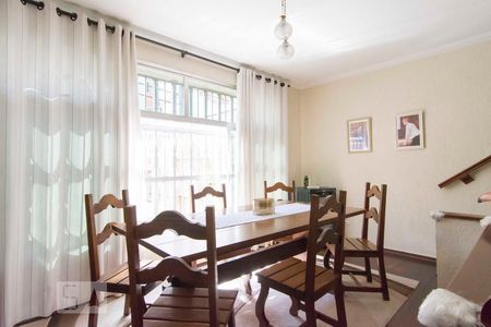 Casa de condomínio à venda com 350m², 3 quartos e 4 vagasSala