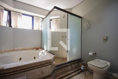 Apartamento para alugar com 250m², 4 quartos e 4 vagasBanheiro Suíte 1