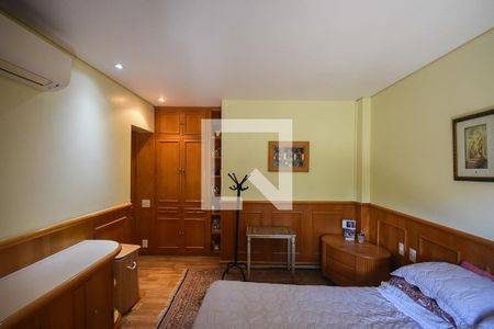 Apartamento para alugar com 250m², 4 quartos e 4 vagasSuíte 1