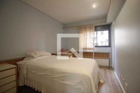 Suíte 1 de apartamento para alugar com 5 quartos, 250m² em Jardim Vitória Régia, São Paulo