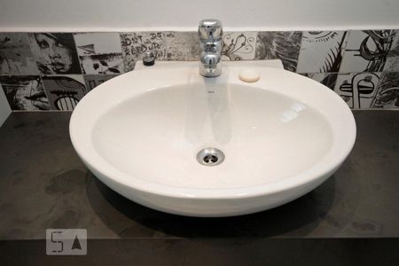 Apartamento à venda com 78m², 1 quarto e sem vagaBanheiro