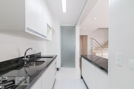 Cozinha de apartamento para alugar com 3 quartos, 107m² em Bacacheri, Curitiba