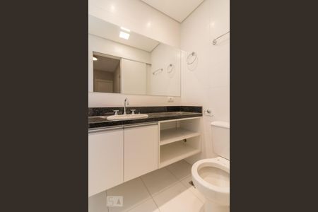 Apartamento para alugar com 107m², 3 quartos e 2 vagas Apartamento para alugar com 107m², 3 quartos e 2 vagasBanheiro social