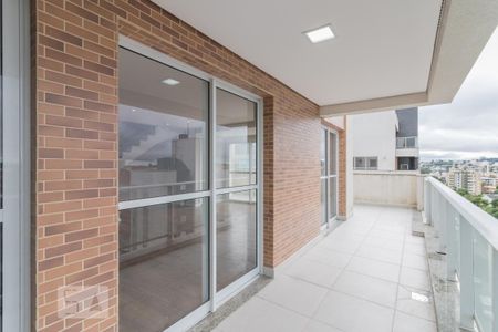 Apartamento para alugar com 107m², 3 quartos e 2 vagas Apartamento para alugar com 107m², 3 quartos e 2 vagasVaranda