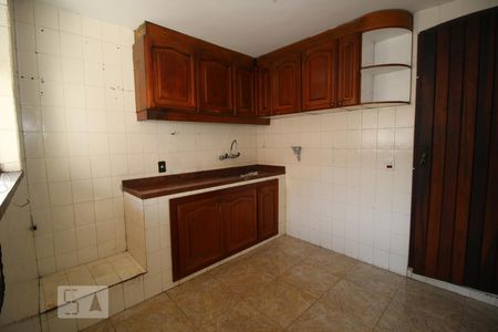 Cozinha de casa para alugar com 3 quartos, 247m² em Freguesia (jacarepaguá), Rio de Janeiro