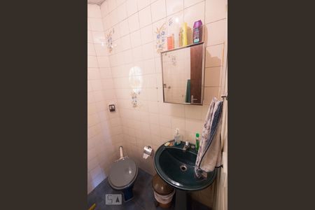 Casa à venda com 200m², 3 quartos e 2 vagasBanheiro Quarto 3 Suíte