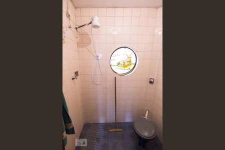 Casa à venda com 200m², 3 quartos e 2 vagasBanheiro Quarto 3 Suíte