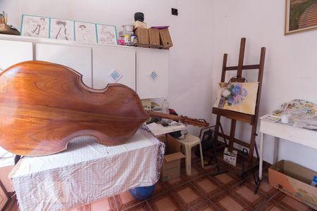 Escritório de casa à venda com 3 quartos, 200m² em Água Branca, São Paulo