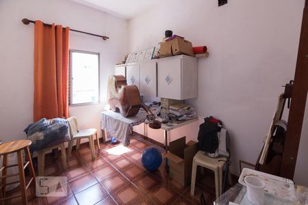 Escritório de casa à venda com 3 quartos, 200m² em Água Branca, São Paulo