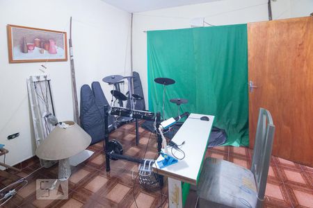 Quarto 1 de casa à venda com 3 quartos, 200m² em Água Branca, São Paulo