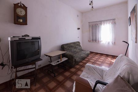 Casa à venda com 200m², 3 quartos e 2 vagasSala de TV