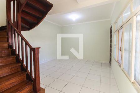 Sala  de casa para alugar com 2 quartos, 120m² em Vila Aricanduva, São Paulo