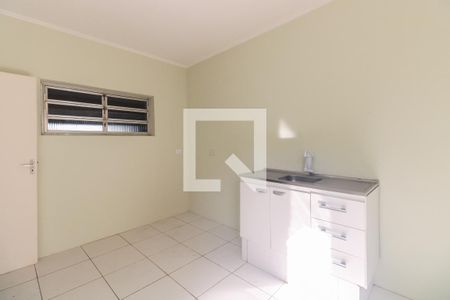 Cozinha de casa para alugar com 2 quartos, 120m² em Vila Aricanduva, São Paulo