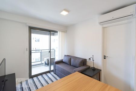 Sala de apartamento para alugar com 1 quarto, 36m² em Cidade Monções, São Paulo