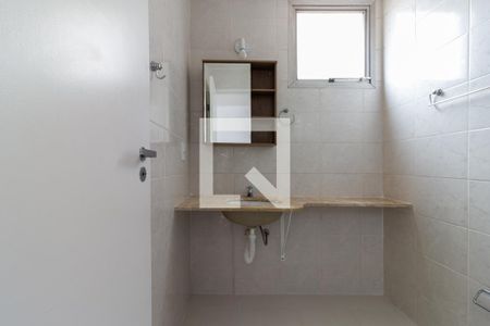 Banheiro de apartamento à venda com 1 quarto, 47m² em Moema, São Paulo