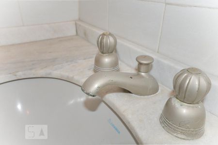 Apartamento à venda com 123m², 3 quartos e 1 vagaBanheiro torneira