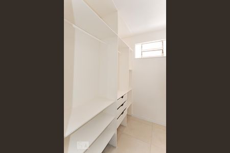 Apartamento à venda com 123m², 3 quartos e 1 vagaCloset suíte