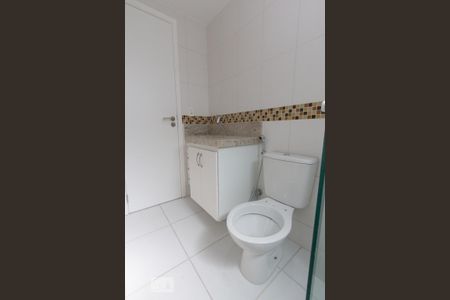 Banheiro de apartamento à venda com 1 quarto, 50m² em Vila Isabel, Rio de Janeiro