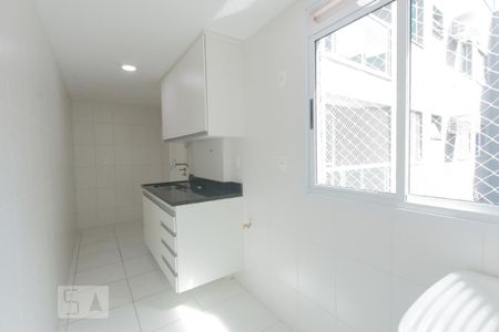 Apartamento à venda com 50m², 1 quarto e 1 vaga Apartamento à venda com 50m², 1 quarto e 1 vagaCozinha e área de serviço
