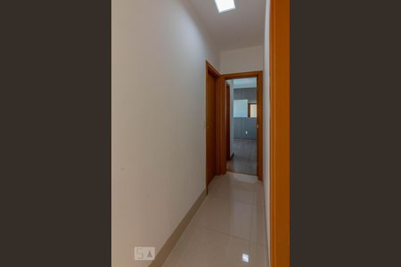 Corredor de apartamento à venda com 2 quartos, 70m² em São Pedro, Belo Horizonte