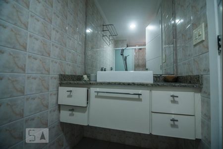 Banheiro de apartamento à venda com 2 quartos, 100m² em Quarta Parada, São Paulo