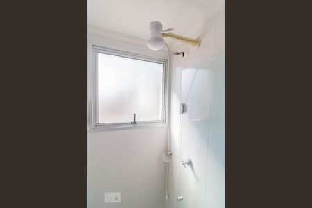 Apartamento para alugar com 56m², 2 quartos e 1 vagaChuveiro do banheiro