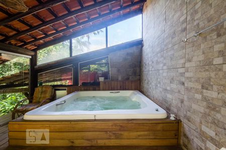 Casa para alugar com 500m², 3 quartos e 5 vagas Casa para alugar com 500m², 3 quartos e 5 vagasSpa com Jacuzzi