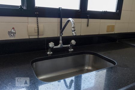 Apartamento para alugar com 149m², 3 quartos e 2 vagas Apartamento para alugar com 149m², 3 quartos e 2 vagasPia da Cozinha