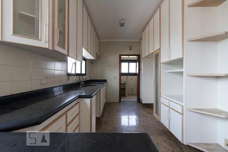 Apartamento para alugar com 149m², 3 quartos e 2 vagas Apartamento para alugar com 149m², 3 quartos e 2 vagasCozinha