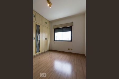 Apartamento para alugar com 149m², 3 quartos e 2 vagas Apartamento para alugar com 149m², 3 quartos e 2 vagasQuarto 1