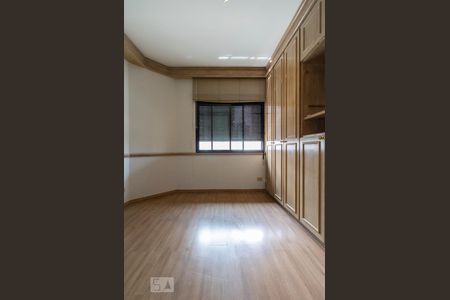 Apartamento para alugar com 149m², 3 quartos e 2 vagas Apartamento para alugar com 149m², 3 quartos e 2 vagasQuarto 3 Suíte