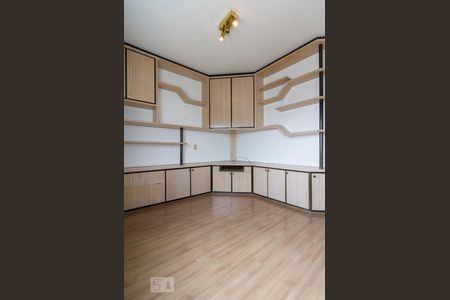 Apartamento para alugar com 149m², 3 quartos e 2 vagas Apartamento para alugar com 149m², 3 quartos e 2 vagasQuarto 2