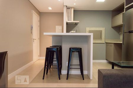 Sala de apartamento para alugar com 1 quarto, 54m² em Petrópolis, Porto Alegre