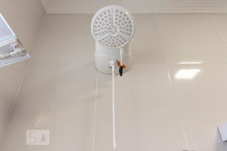 Casa para alugar com 65m², 2 quartos e 1 vaga Casa para alugar com 65m², 2 quartos e 1 vagaChuveiro do Banheiro