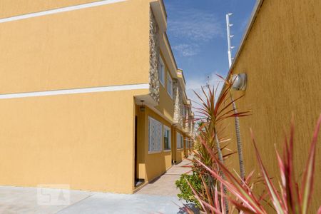 Casa para alugar com 65m², 2 quartos e 1 vaga Casa para alugar com 65m², 2 quartos e 1 vagaFachada