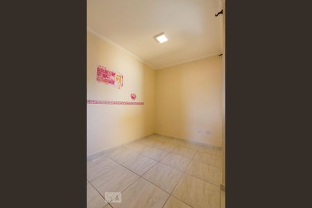 Quarto 1  de casa para alugar com 2 quartos, 65m² em Vila Antonieta, São Paulo