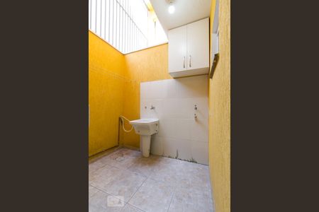 Casa para alugar com 65m², 2 quartos e 1 vaga Casa para alugar com 65m², 2 quartos e 1 vagaArea de Serviço