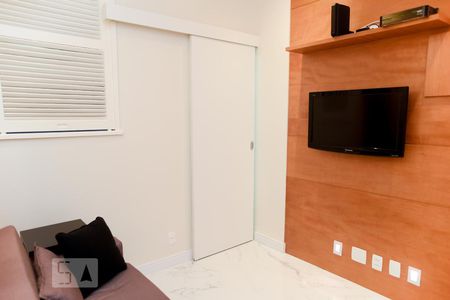 Sala de apartamento para alugar com 1 quarto, 33m² em Ipanema, Rio de Janeiro