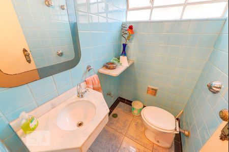 Lavabo de casa para alugar com 5 quartos, 380m² em Jardim das Bandeiras, São Paulo