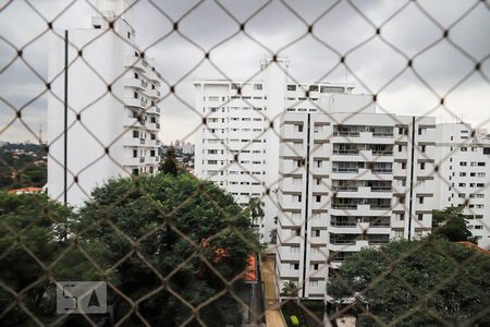 Vista` de apartamento à venda com 4 quartos, 220m² em Higienópolis, São Paulo