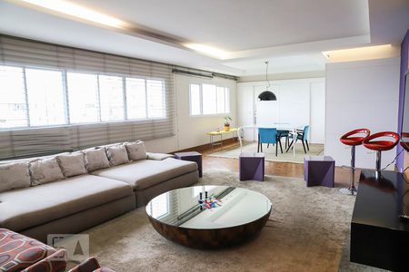 Sala de apartamento à venda com 4 quartos, 220m² em Higienópolis, São Paulo