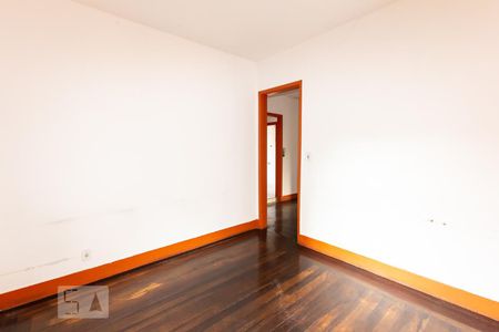 Casa à venda com 350m², 7 quartos e 2 vagasQuarto 3