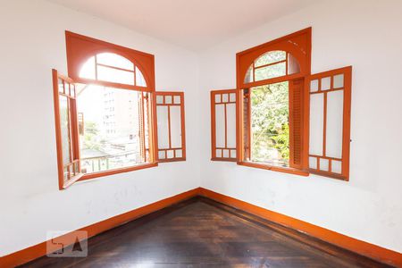 Casa à venda com 350m², 7 quartos e 2 vagasQuarto 4