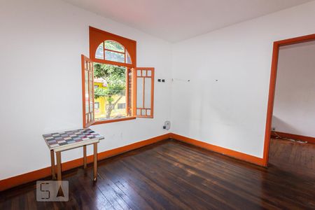 Casa à venda com 350m², 7 quartos e 2 vagasQuarto 8