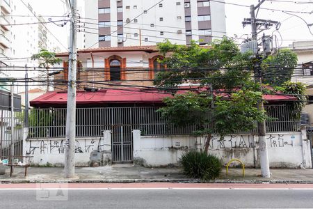 Casa à venda com 350m², 7 quartos e 2 vagasFachada