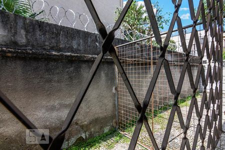 Casa à venda com 170m², 3 quartos e 8 vagas Casa à venda com 170m², 3 quartos e 8 vagasVista Quarto 2