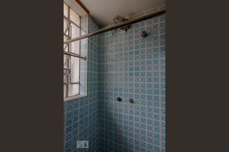 Casa à venda com 170m², 3 quartos e 8 vagas Casa à venda com 170m², 3 quartos e 8 vagasChuveiro Banheiro Social