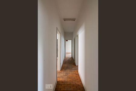 Corredor de casa à venda com 3 quartos, 170m² em Cruzeiro, Belo Horizonte